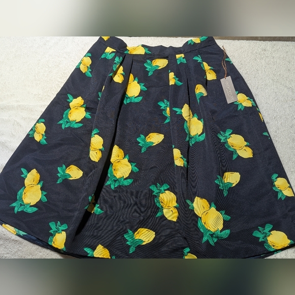 eva mendes for New York & Company Dresses & Skirts - Eva Mendes Lemon Print Midi Skirt Size 18 NWT